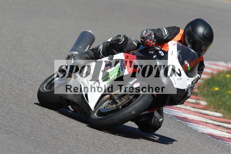 /Archiv-2022/08 17.04.2022 Speer Racing ADR/Instruktorengruppe/2